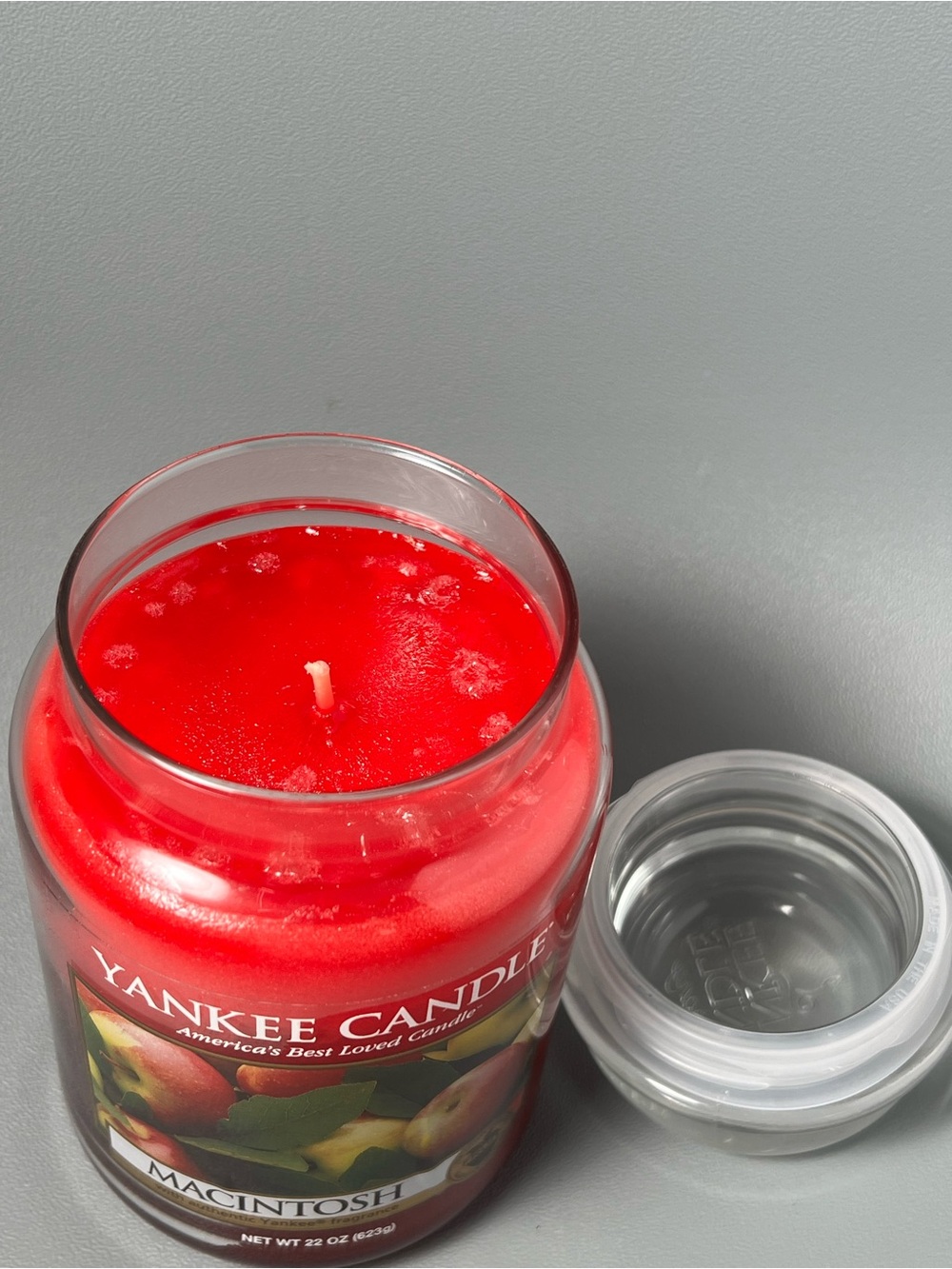 Yankee Candle Macintosh, Fall Scented Candle, 22oz - Picture 3 of 3